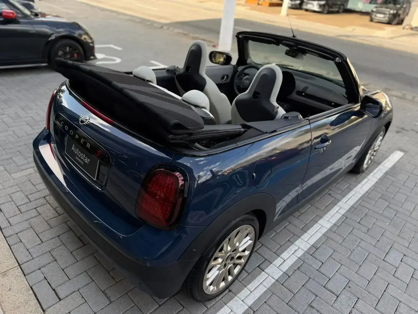 galeria Cooper Cabrio