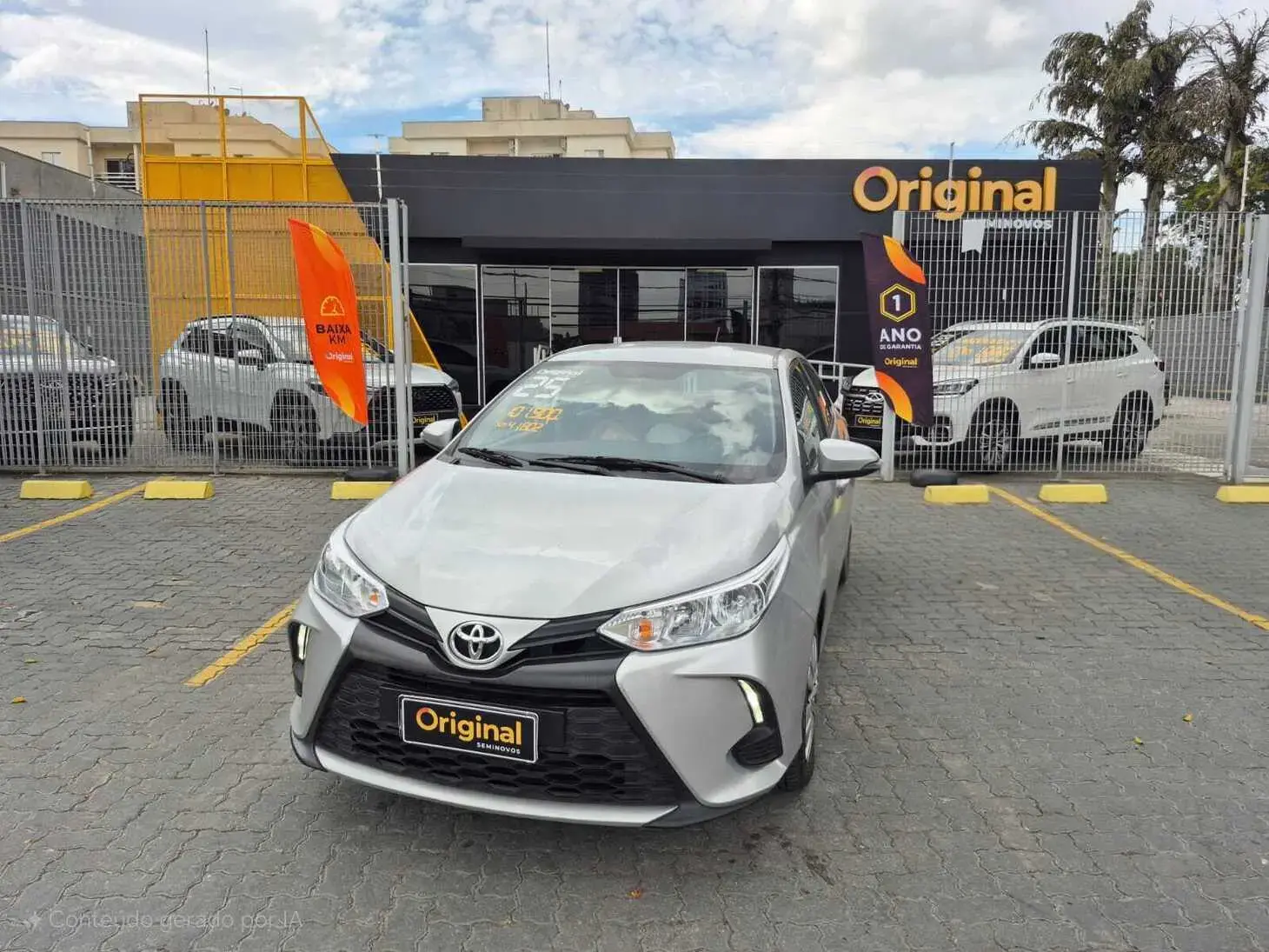 galeria Yaris Sedan