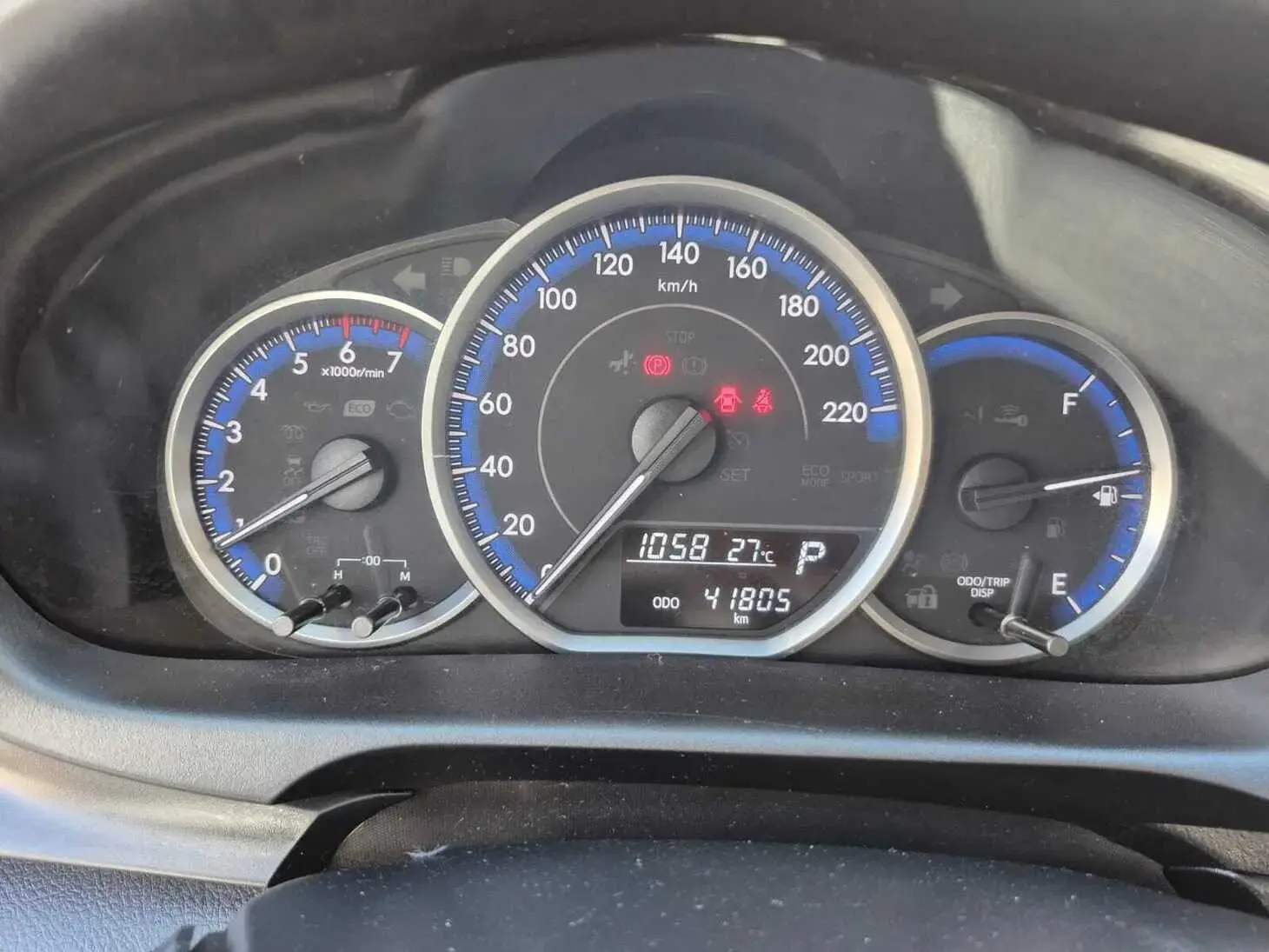 galeria Yaris Sedan