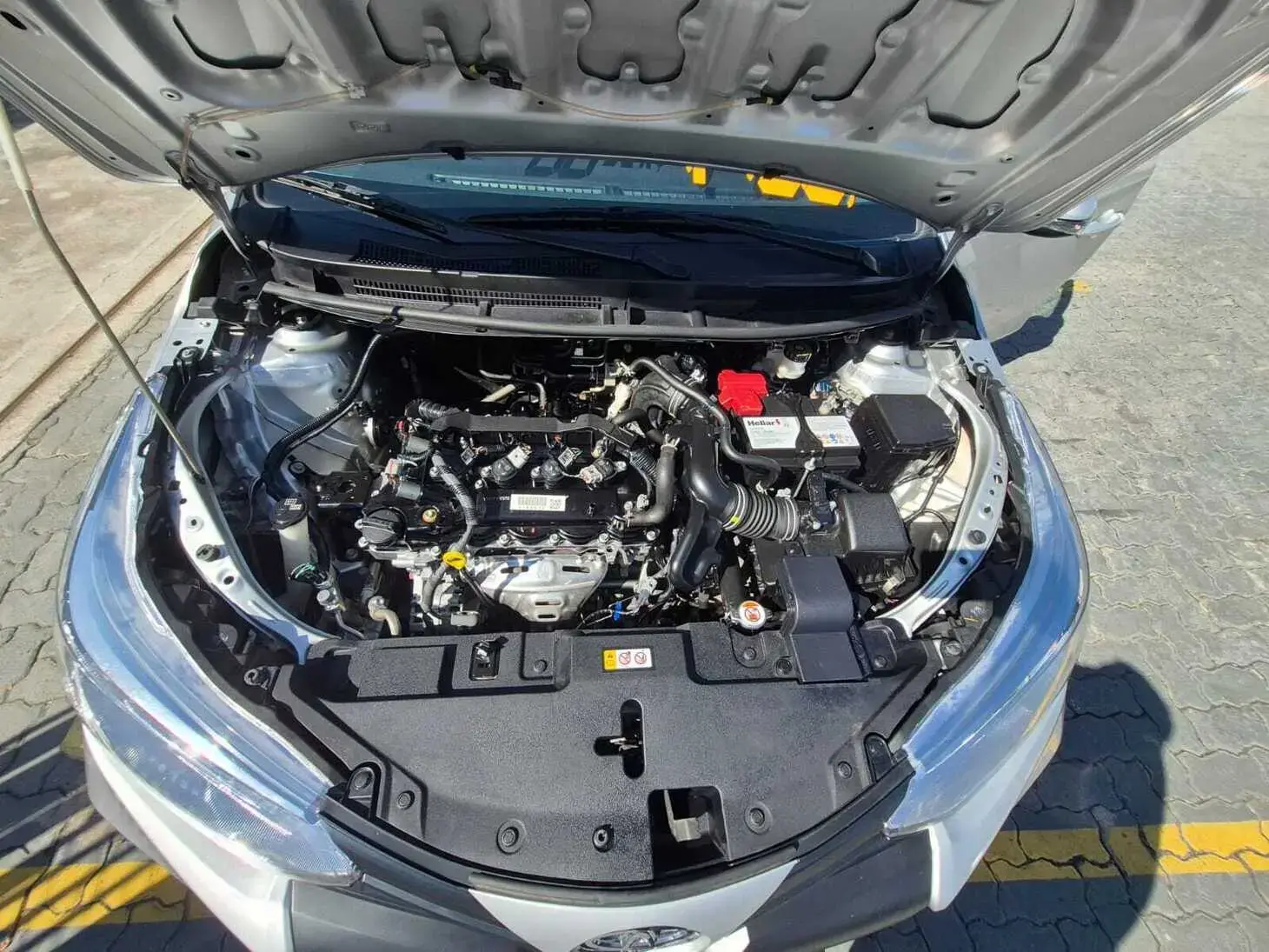 galeria Yaris Sedan