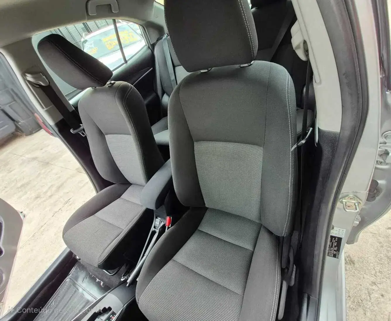 galeria Yaris Sedan