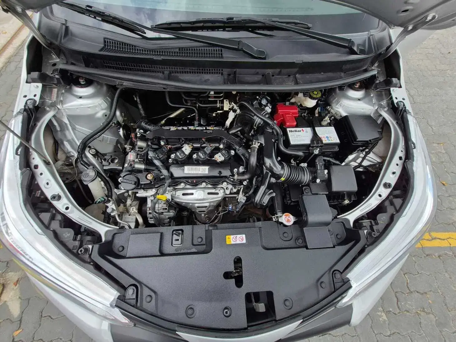 galeria Yaris Sedan