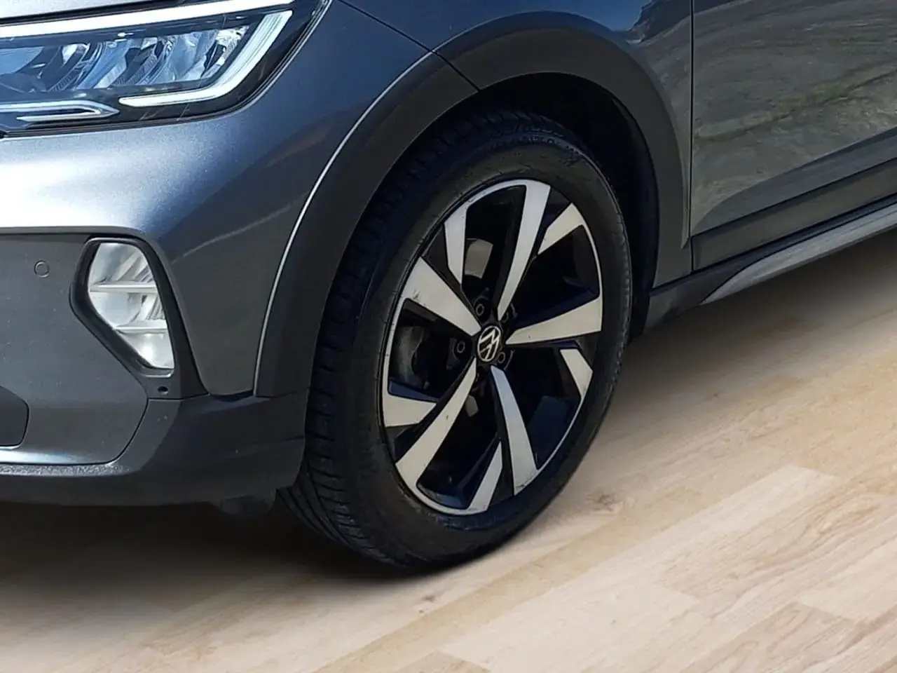 galeria Nivus Highline 1.0 200 TSI Flex Aut.