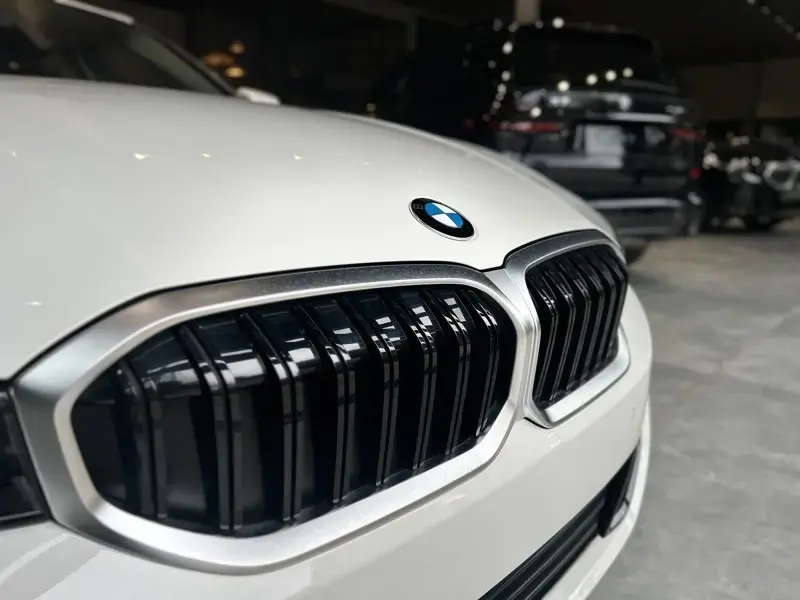 galeria 320i