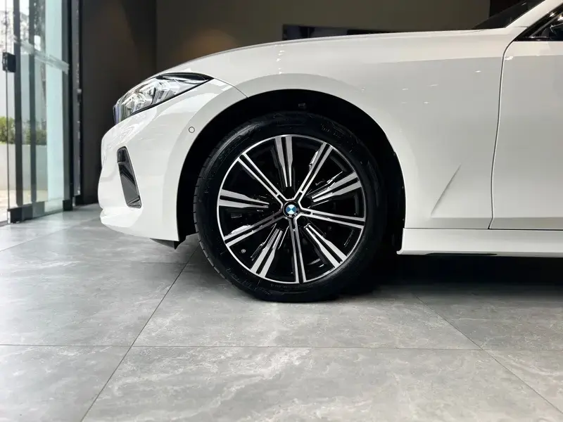 galeria 320i