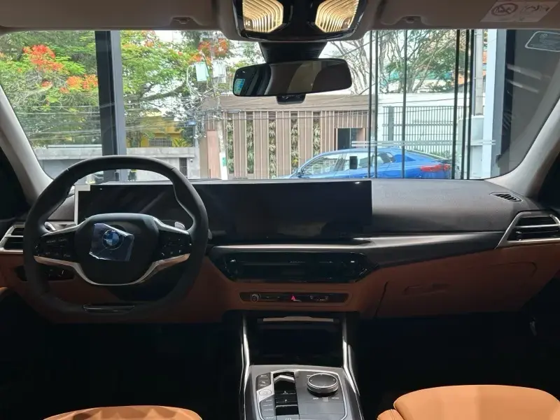 galeria 320i