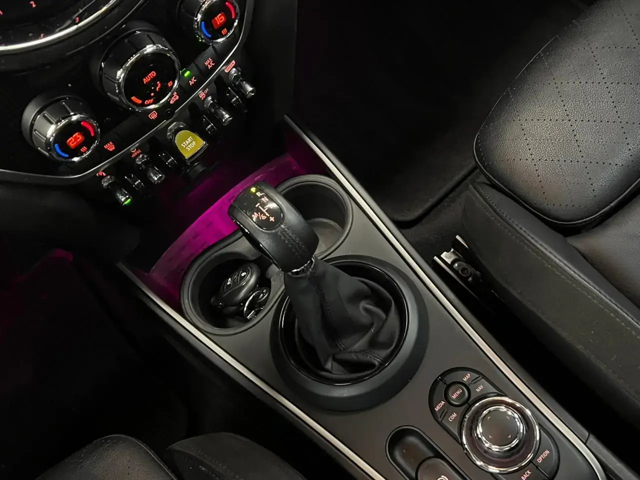 galeria Cooper Countryman