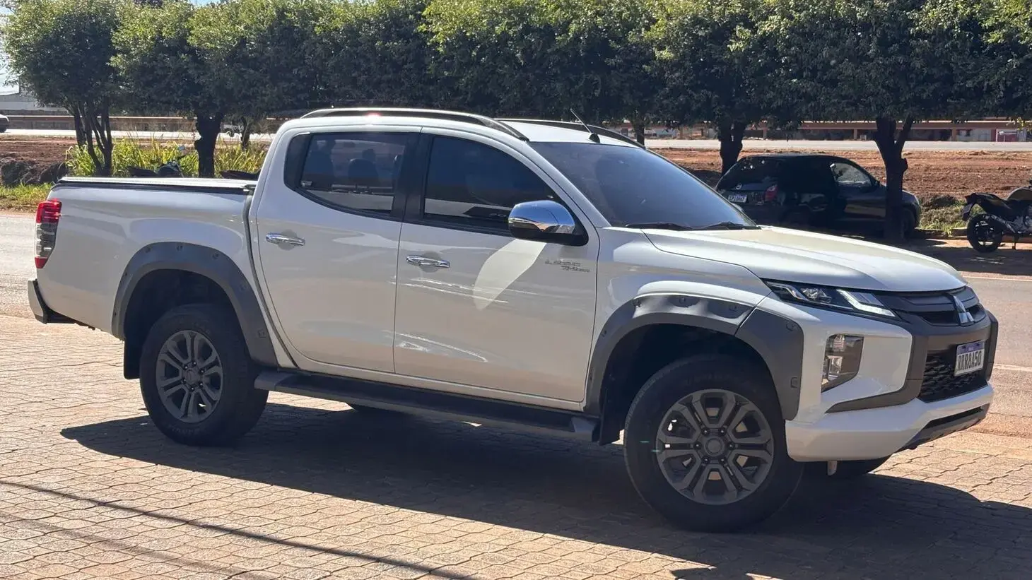 galeria L200 TRITON HPE 2.4 4X4