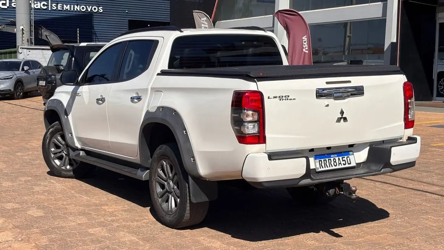 galeria L200 TRITON HPE 2.4 4X4