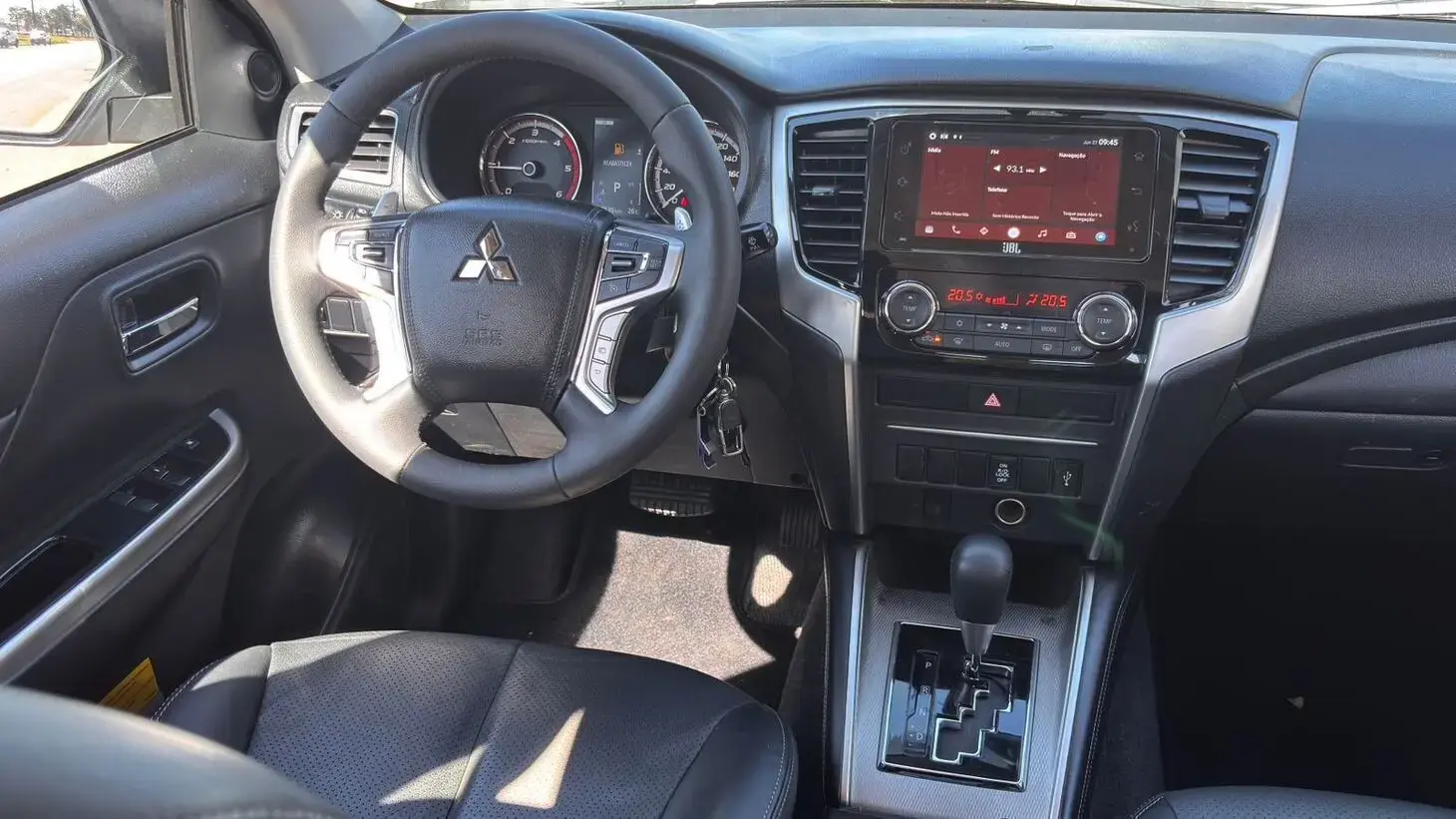galeria L200 TRITON HPE 2.4 4X4