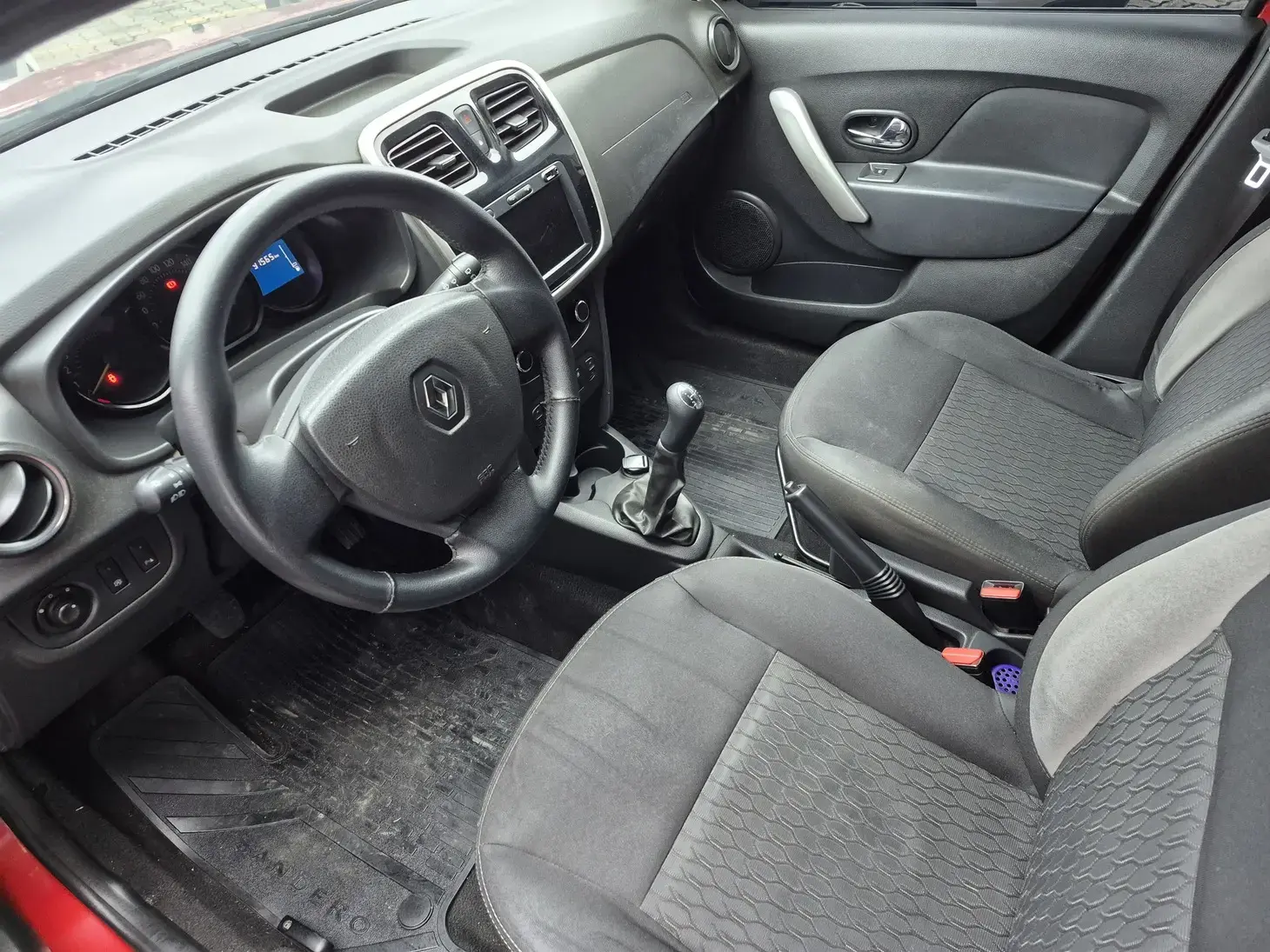 galeria SANDERO