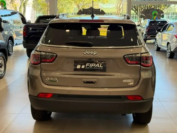 Jeep COMPASS 2.0 16V DIESEL LONGITUDE 4X4 AUTOMÁTICO