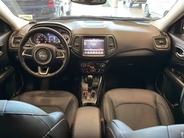 Jeep COMPASS 2.0 16V DIESEL LONGITUDE 4X4 AUTOMÁTICO