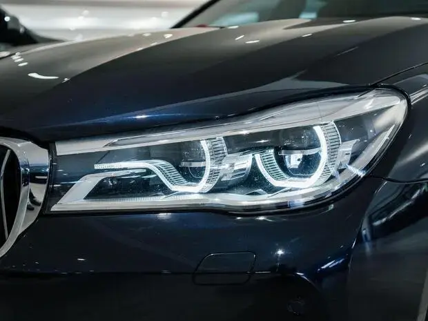 Bmw 750i 750iL M Sport Sedan 4.4 V8 450cv Aut.