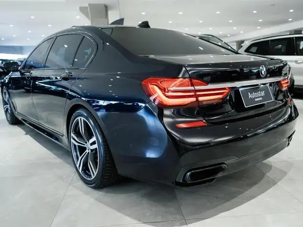 Bmw 750i 750iL M Sport Sedan 4.4 V8 450cv Aut.