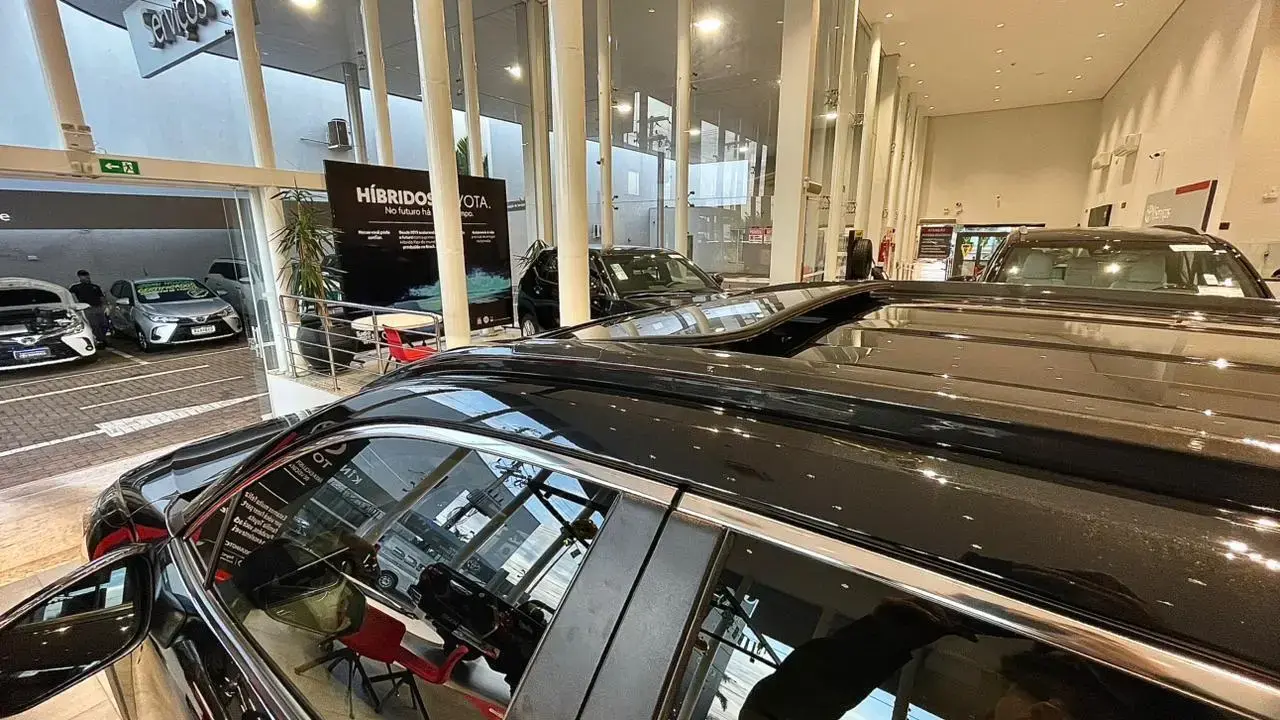 galeria COROLLA CROSS HIBRIDO