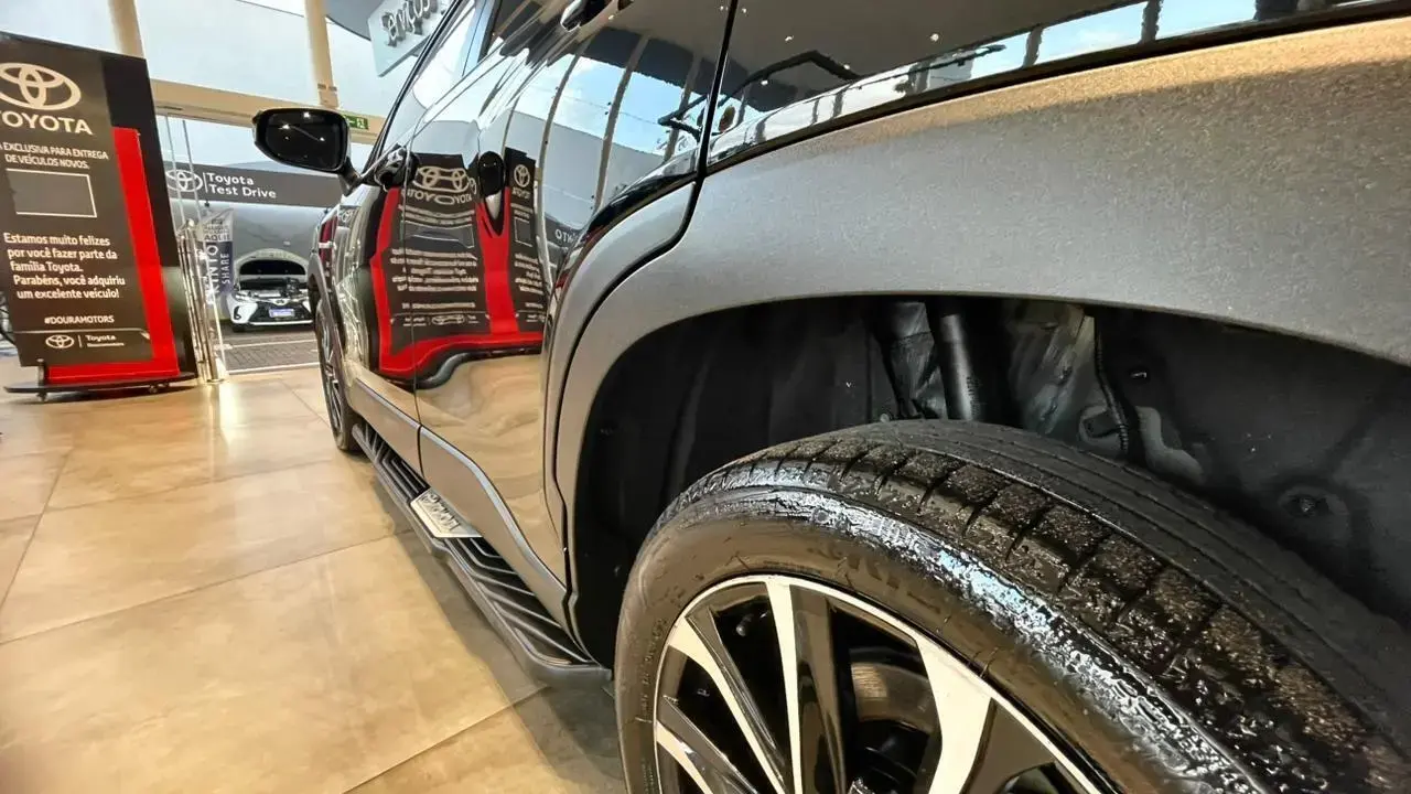 galeria COROLLA CROSS HIBRIDO