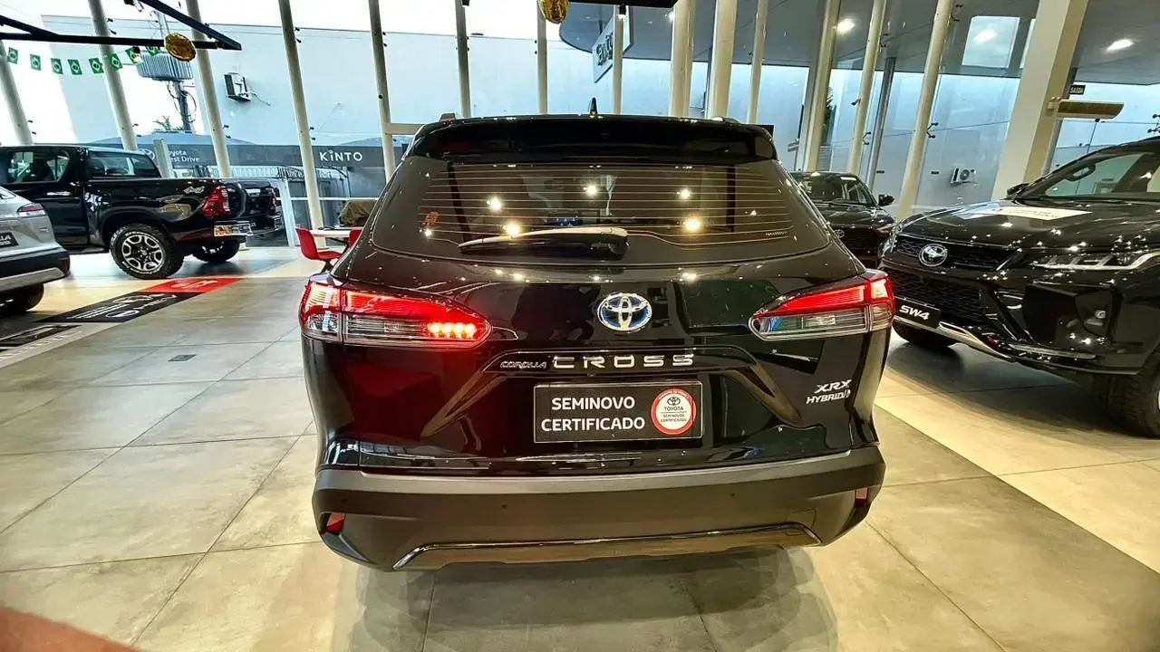 galeria COROLLA CROSS HIBRIDO