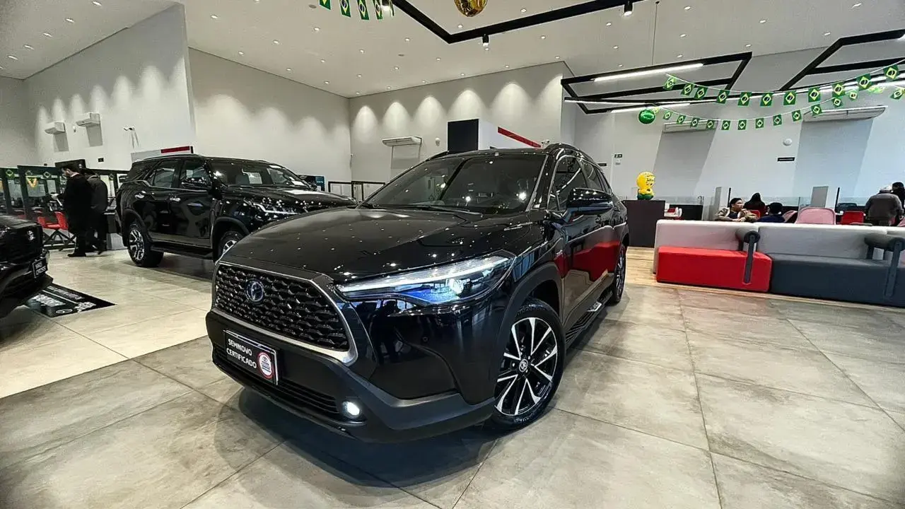 galeria COROLLA CROSS HIBRIDO