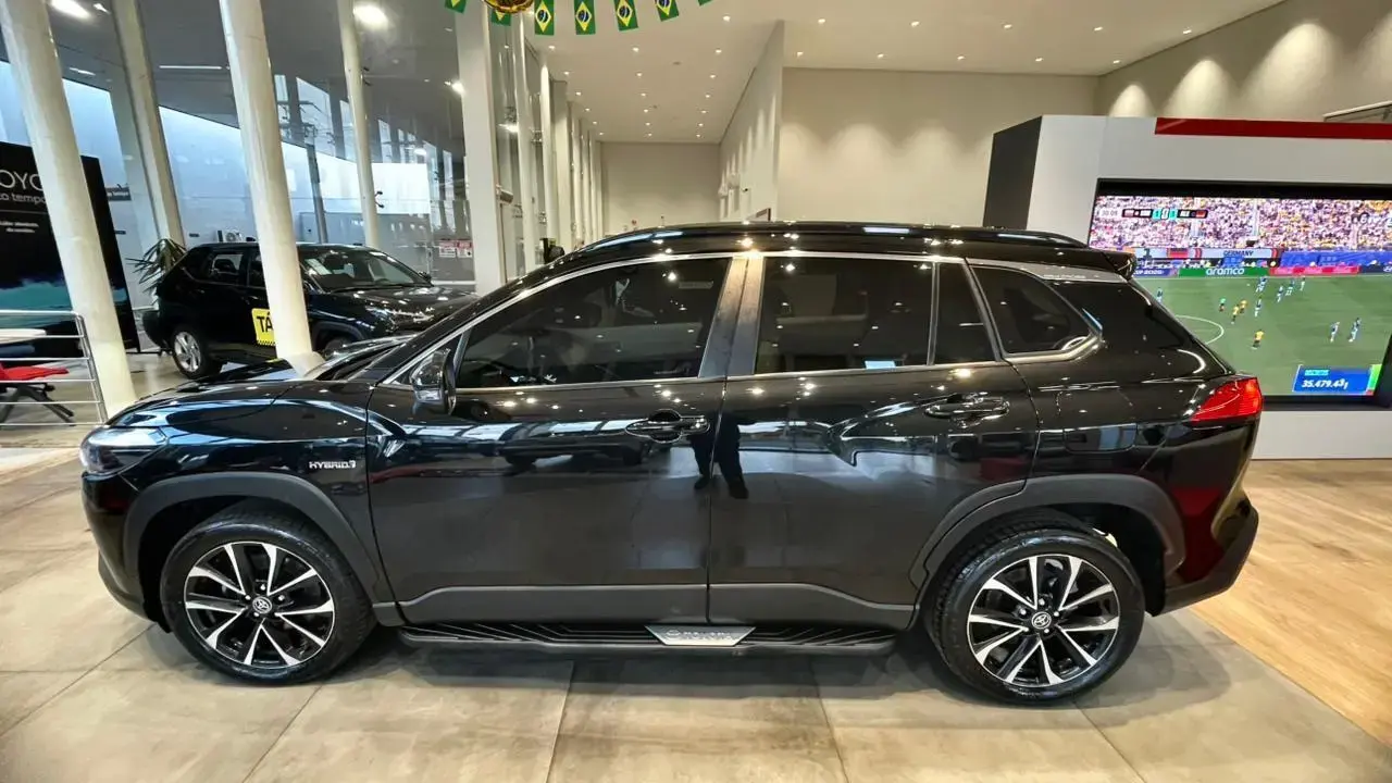 galeria COROLLA CROSS HIBRIDO