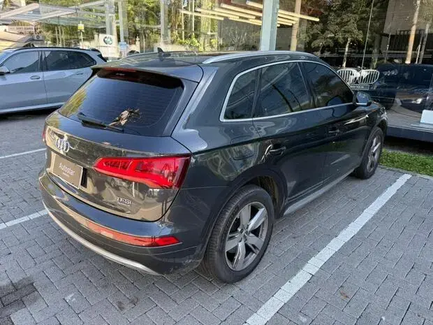 Audi Q5 2.0 TFSI Ambiente S Tronic Quattro