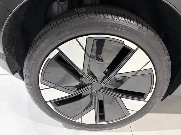 Volvo EX30 Ultra