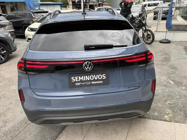 Volkswagen NIVUS 1.0 200 TSI TOTAL FLEX COMFORTLINE AUTOMÁTICO
