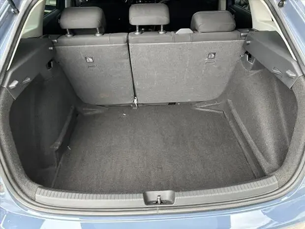 Volkswagen NIVUS 1.0 200 TSI TOTAL FLEX COMFORTLINE AUTOMÁTICO