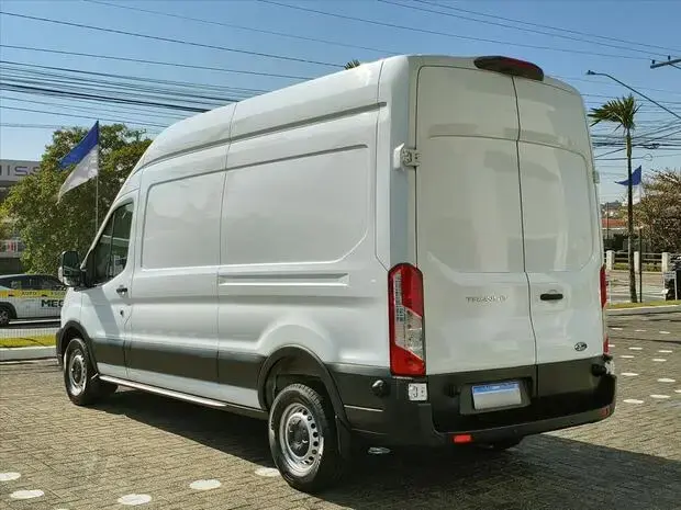 Ford TRANSIT 2.0 ECOBLUE DIESEL FURGÃO L3H3 AUTOMÁTICO