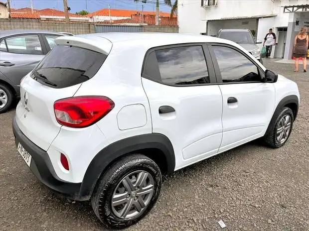 Renault KWID 1.0 12V SCE FLEX ZEN MANUAL