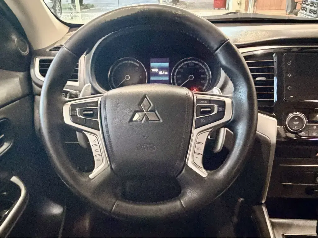 galeria L200 TRITON