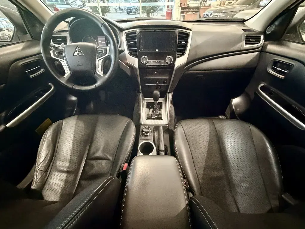 galeria L200 TRITON