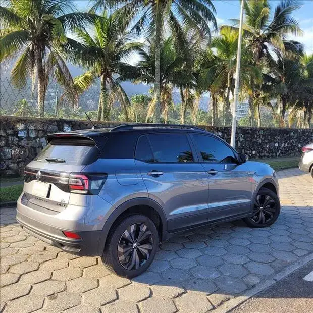 Volkswagen T-CROSS 1.0 200 TSI TOTAL FLEX AUTOMÁTICO