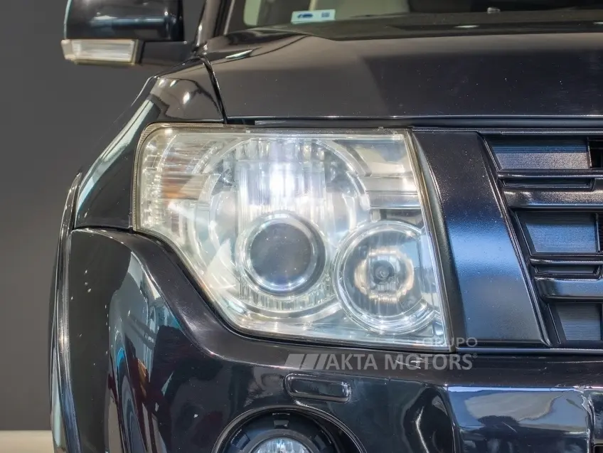 galeria PAJERO FULL