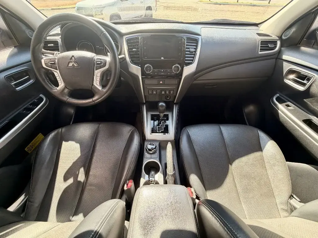 galeria L200 TRITON
