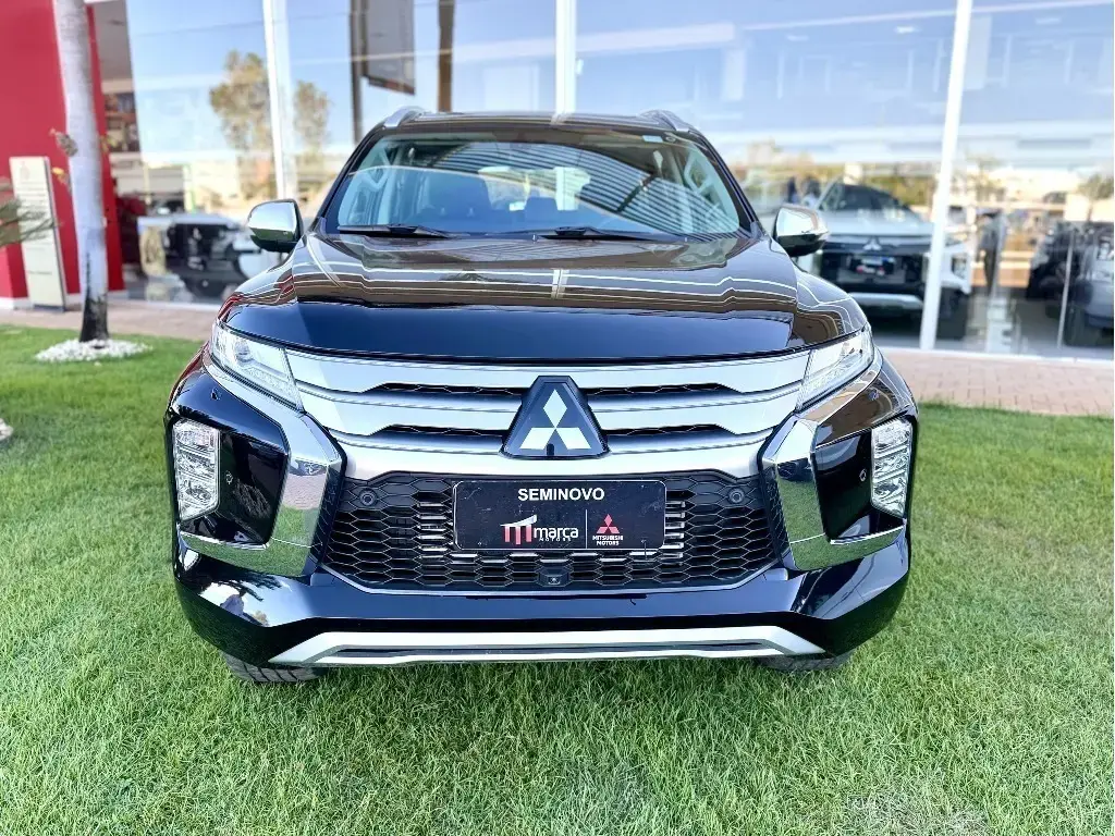 galeria PAJERO SPORT