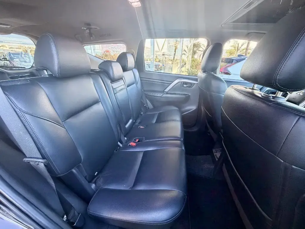 galeria PAJERO SPORT