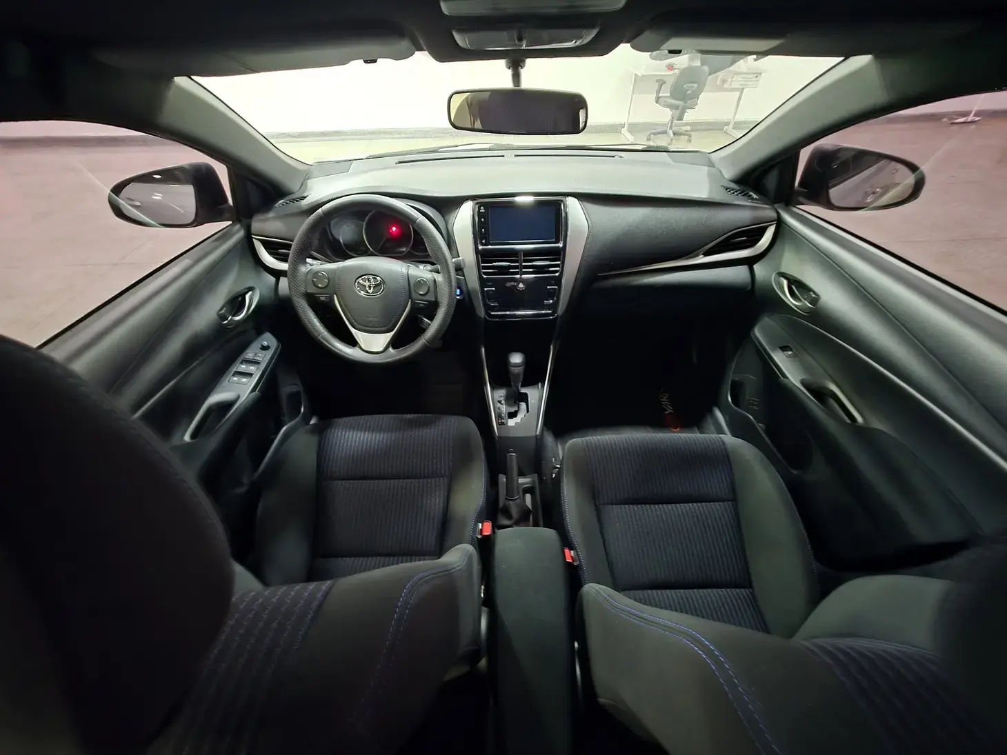 galeria YARIS