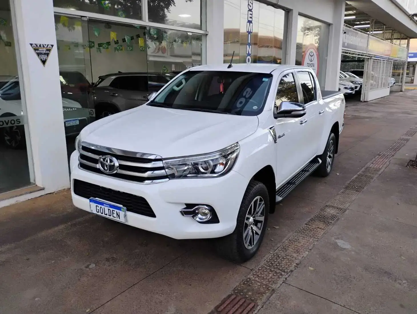 galeria HILUX