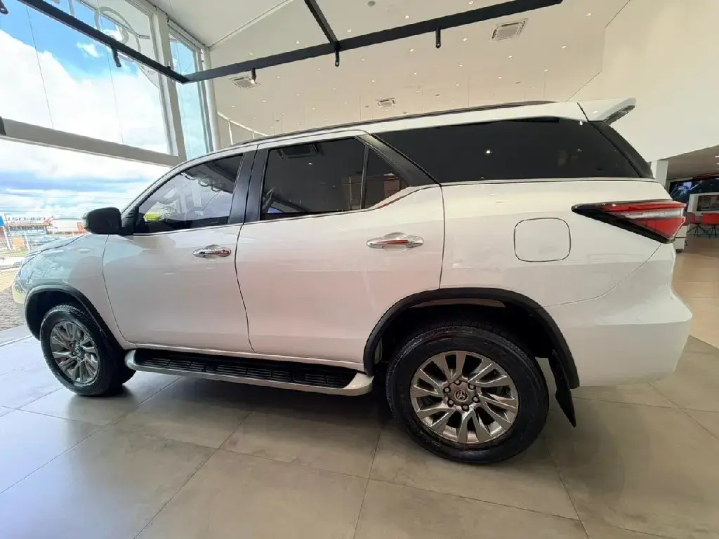 galeria HILUX SW4