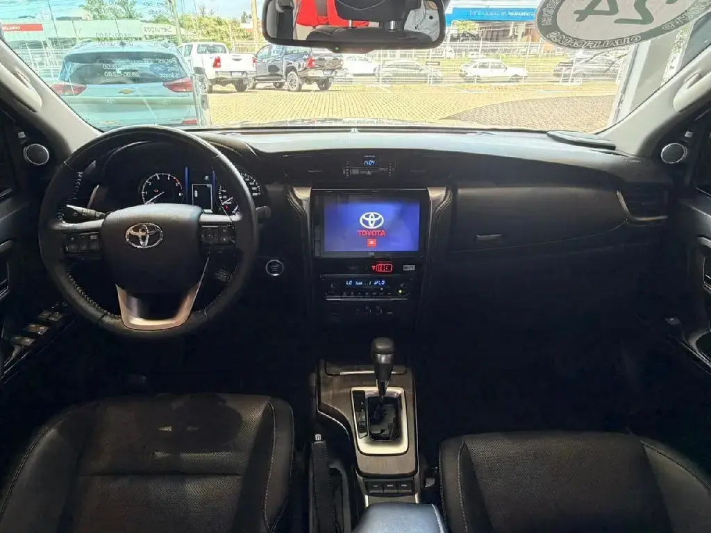 galeria HILUX SW4
