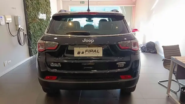 Jeep COMPASS 2.0 16V DIESEL LONGITUDE 4X4 AUTOMÁTICO