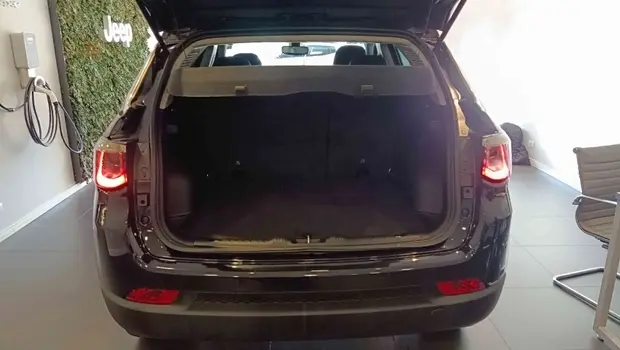 Jeep COMPASS 2.0 16V DIESEL LONGITUDE 4X4 AUTOMÁTICO