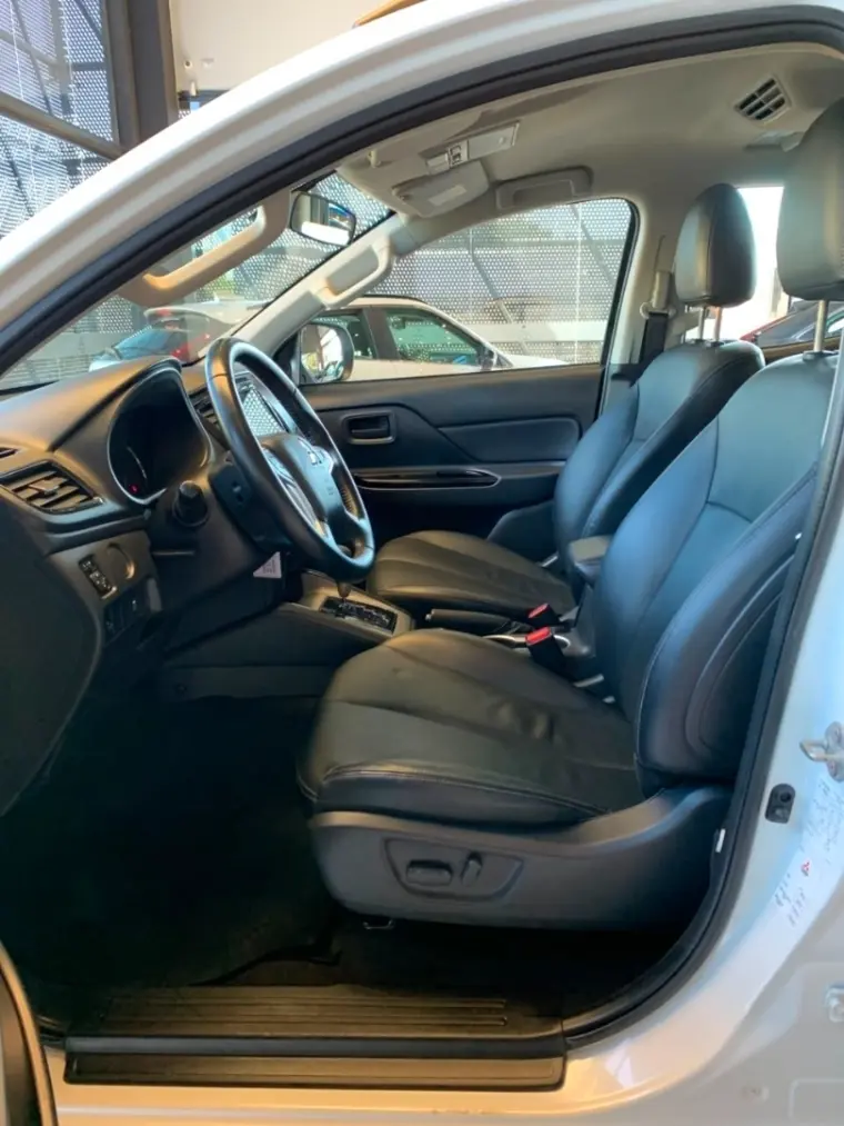 galeria L200 TRITON