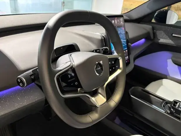 Volvo EX30 Ultra