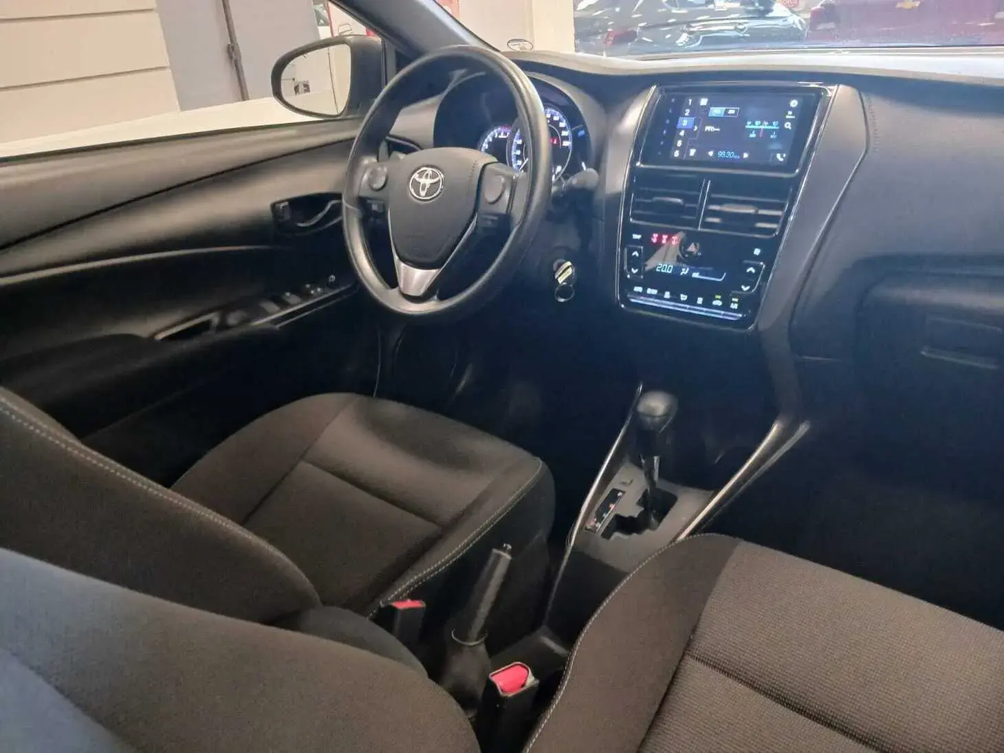 galeria Yaris