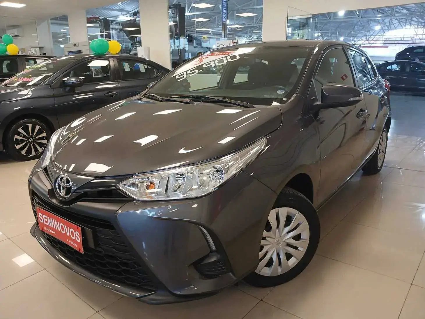 galeria Yaris