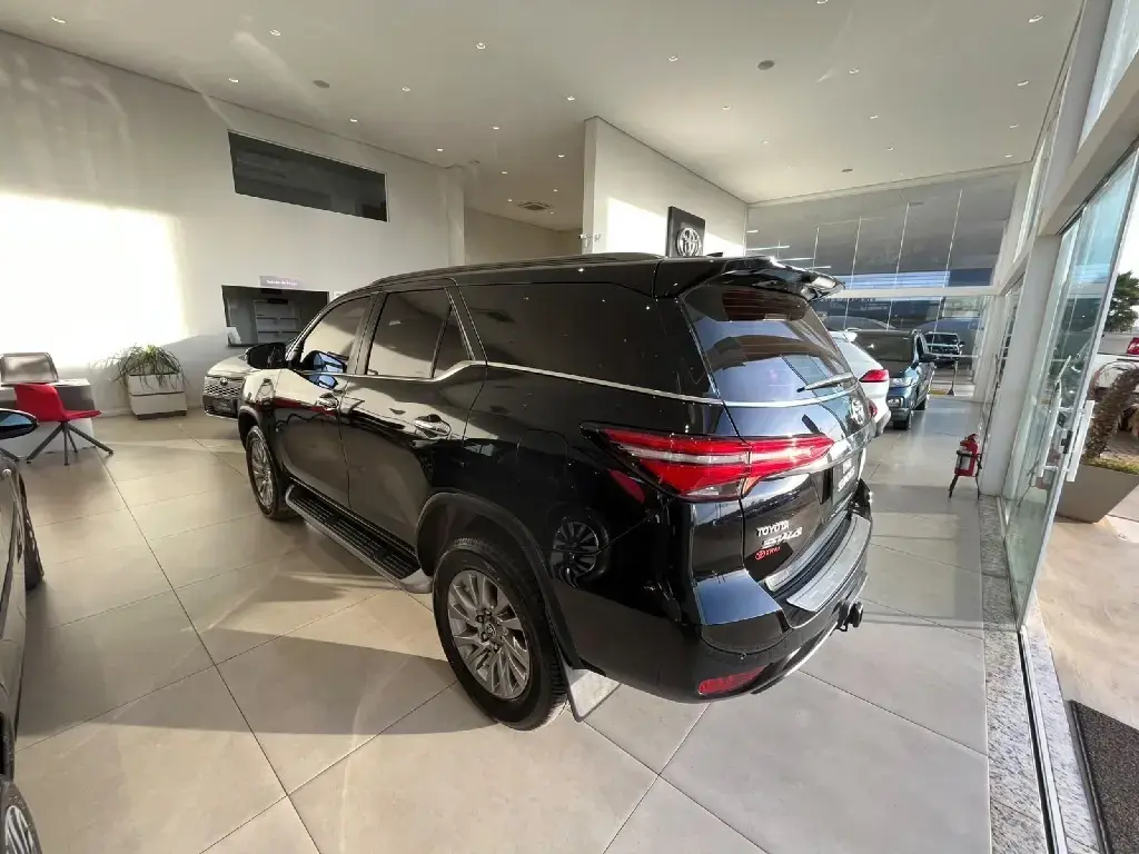 galeria HILUX SW4