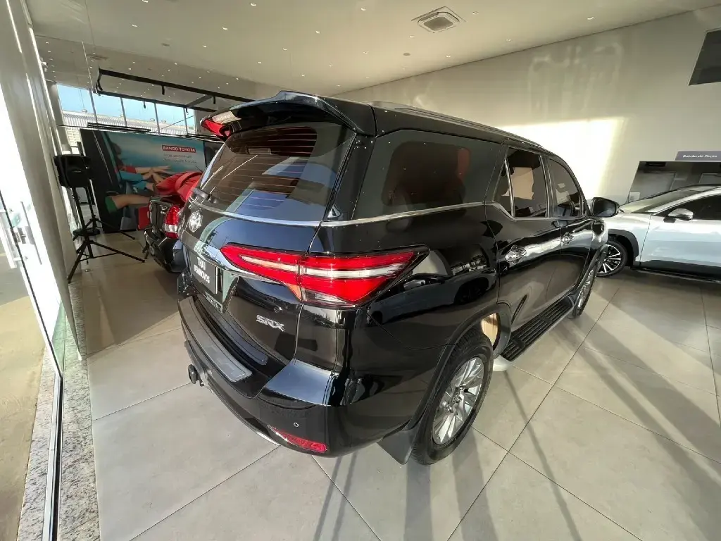 galeria HILUX SW4