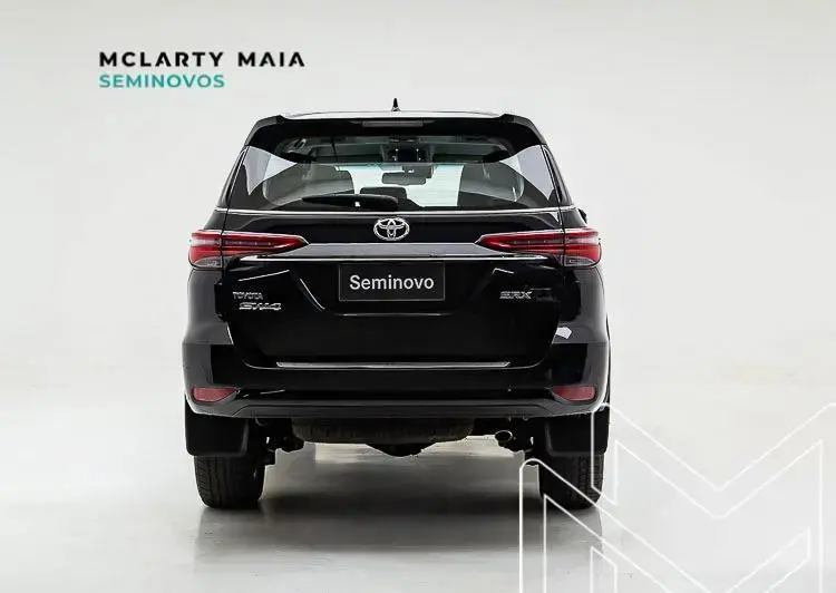 galeria HILUX SW4